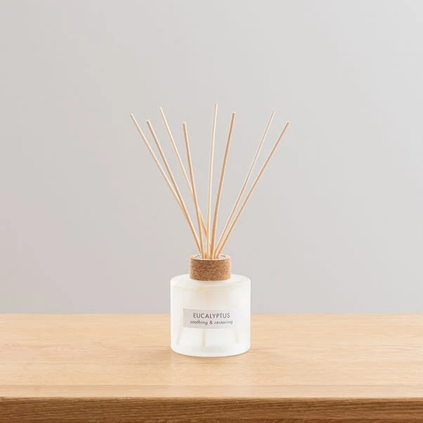 The Edited Life Wellness Eucalyptus Reed Diffuser 200ml 3 The Edited Life Wellness Eucalyptus Reed Diffuser 200ml