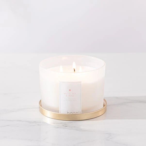 Hotel White Tea And Velvet Musk Multiwick Candle 4 Hotel White Tea And Velvet Musk Multiwick Candle - Image 2