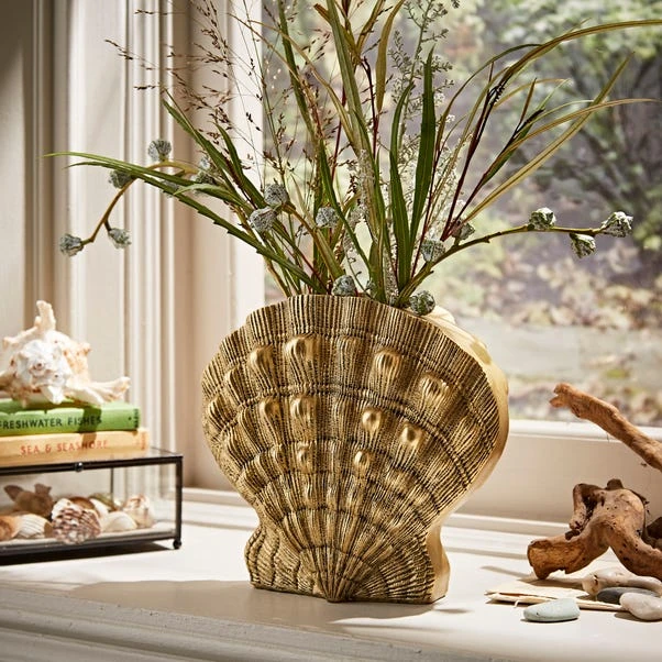 Natural History Museum Resin Shell Vase 3 Natural History Museum Resin Shell Vase